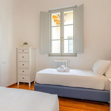 Calicantus Atena Apartament