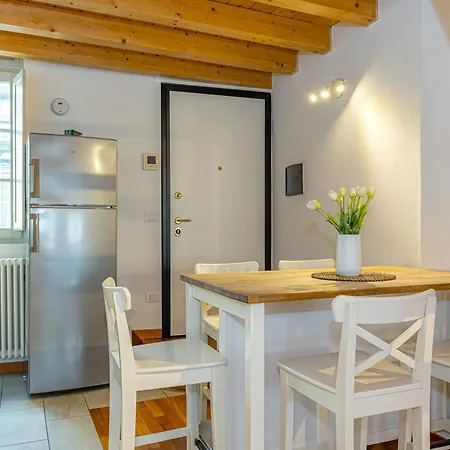 Calicantus Atena Apartament