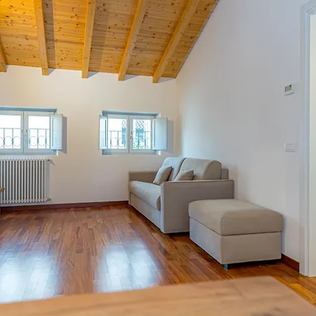 Apartament Calicantus Atena *