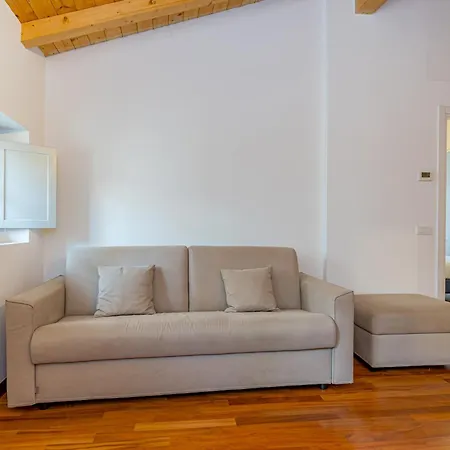 Apartament Calicantus Atena Como